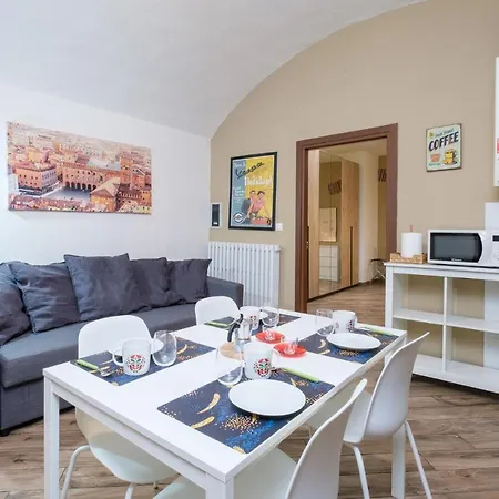 Apartament House Under The Tower By