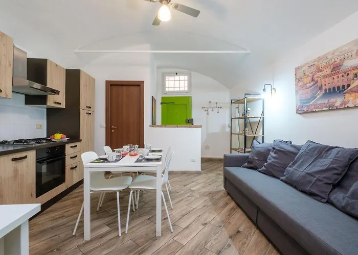 House Under The Tower By Appartement Bologna