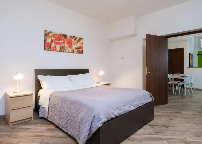 House Under The Tower By Appartement Bologna